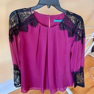 Alice & Olivia purple silk and lace blouse XS